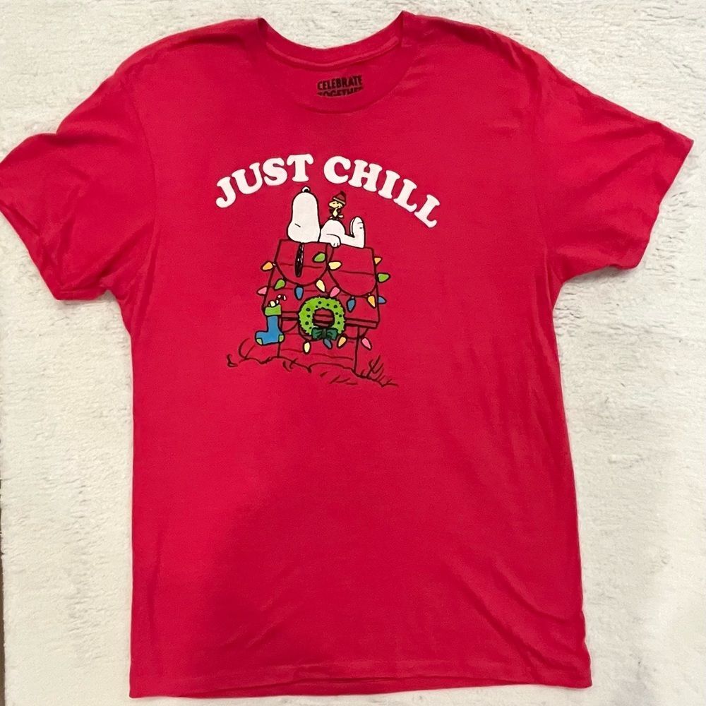 Men’s XL Snoopy Christmas T-Shirt Peanuts Red